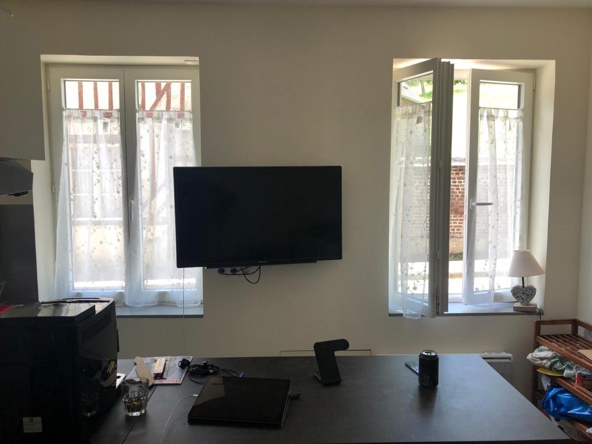 Appartement Lisieux Calme Tres Bien Equipe Exteriér fotografie